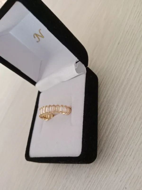 Продам не дорого 2 пары кольца отличного качества бижутерию женская — фото 3 Продам не дорого 2 пары кольца отличного качества бижутерию женская — фото 3