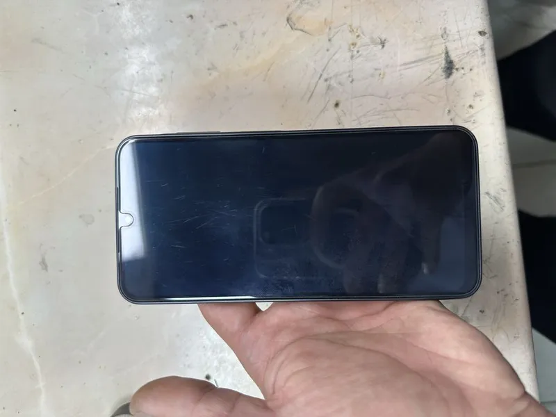 Samsung A26 5G tiniq holatda — фото 2