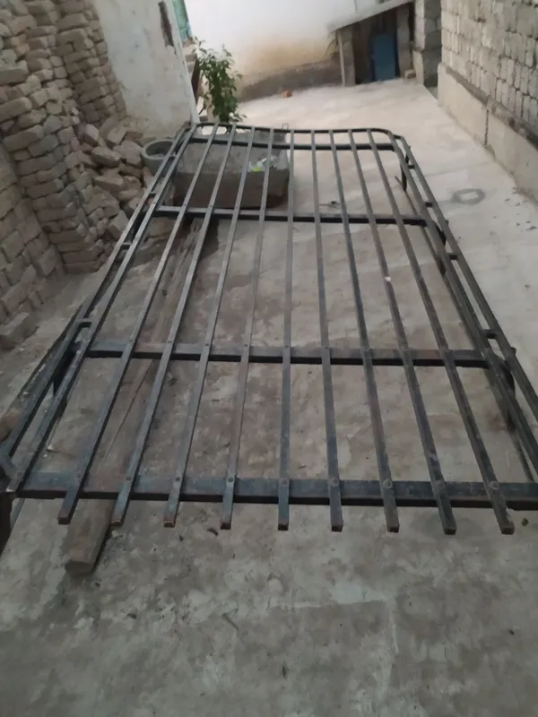 Gazel moshina ga bagaj