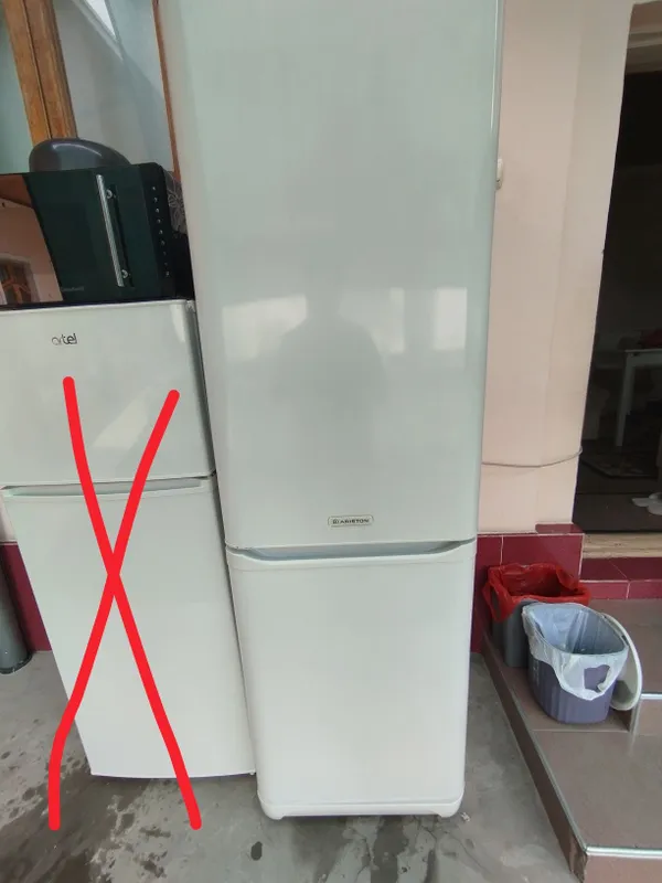 Холодильник сотлади ariston 345 литрли. 1