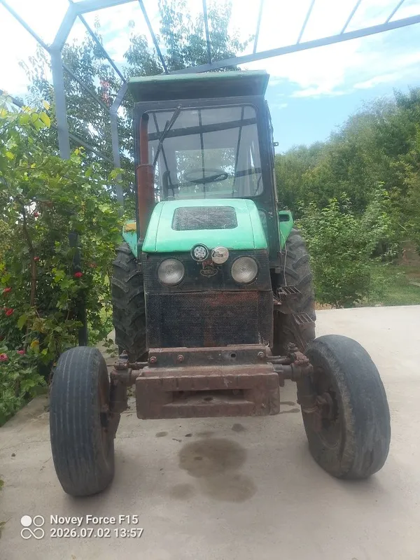 TTZ traktori sotiladi 6