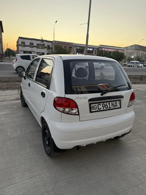 Matiz 3 talik 2015 yil metani bor tayyor mashina 4 yangi balon 4