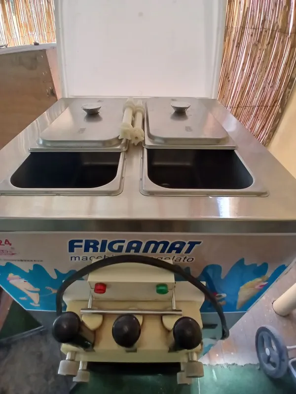Freezer Frigomat aparat sotiladi — фото 5