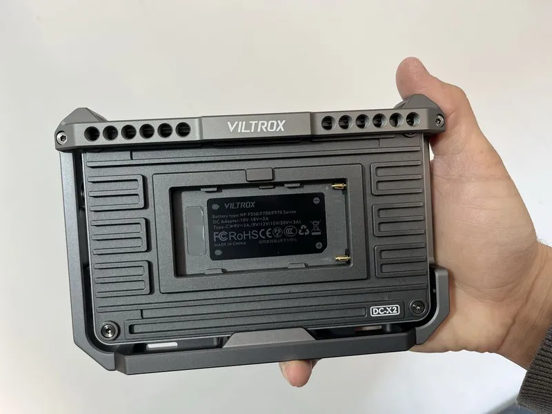 Viltrox DC-X2 6 Dyumli pro monitor… — фото 1