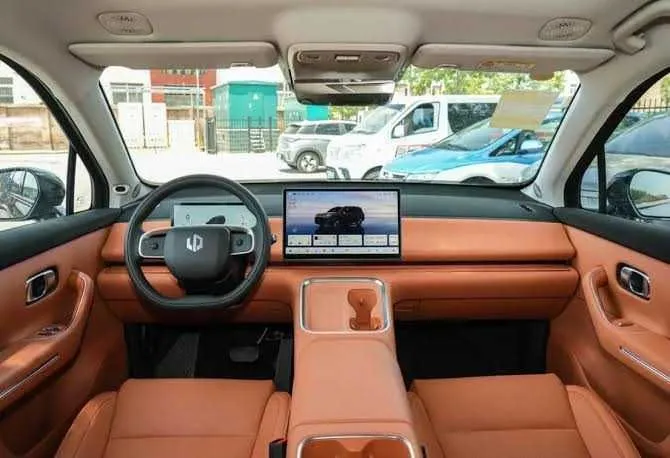 LEAPMOTOR C16PREMIUM naxt va halol nasiya 2