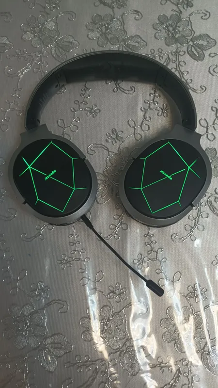 MAIKU SERIES WIRELESS GAMING HEADPHONE