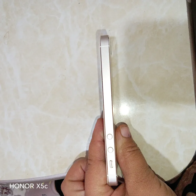 iPhone 5s, не вскрывался, не ремонтировался 2 iPhone 5s, не вскрывался, не ремонтировался 2