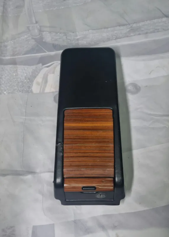 Продаю детали салона mercedes w 126 ,
