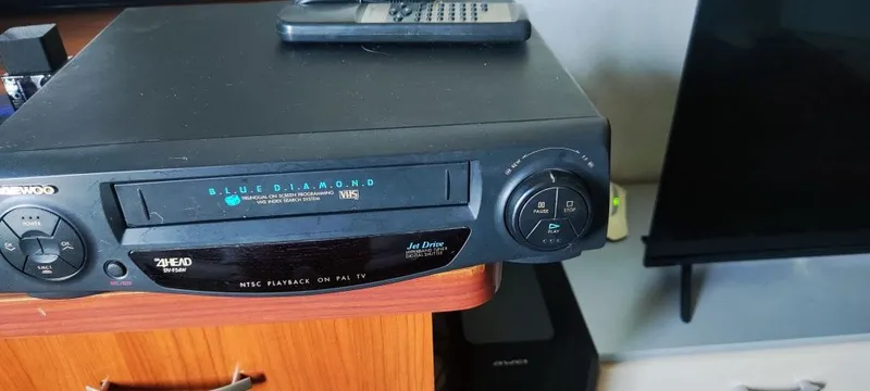 Продам видеомагнитофон Daewoo DV-F54w бу 1