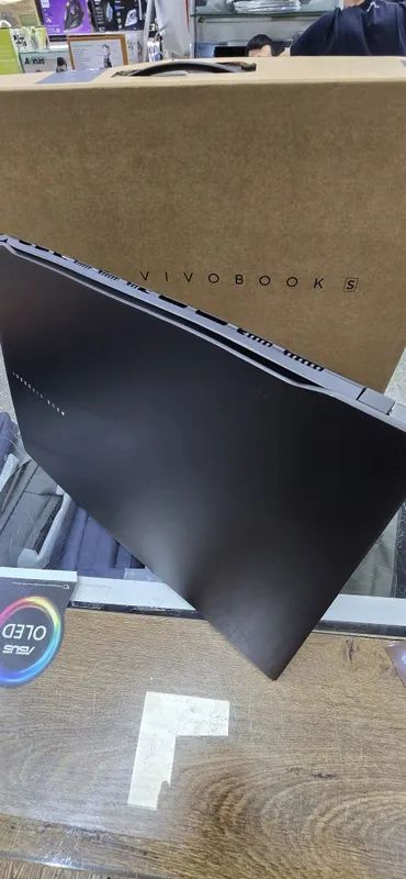ASUS Vivobook S 16 OLED (S5606MA) 1