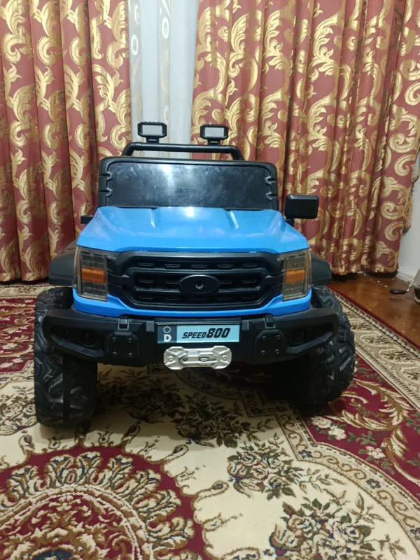 Detskiy elektrone avto mobil