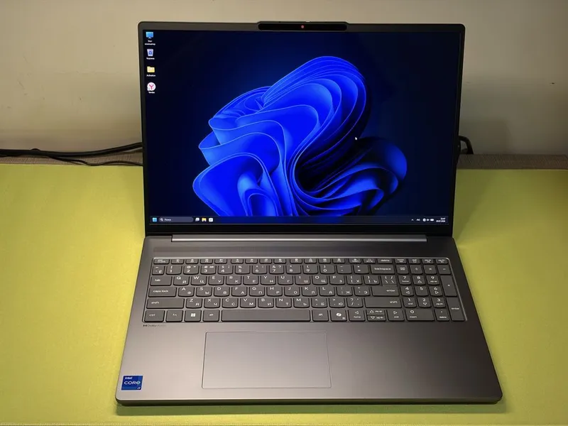 Lenovo Slim5 i7 13620H 32gb ram 1tb ssd 120hz amoled 2.8k 1 Lenovo Slim5 i7 13620H 32gb ram 1tb ssd 120hz amoled 2.8k 1