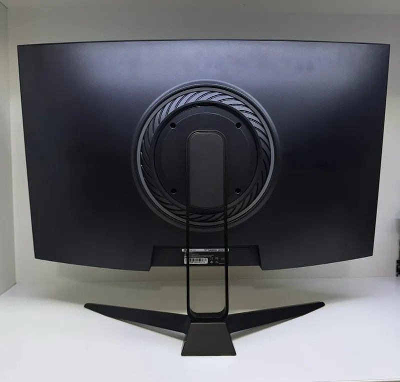 Immer 27 Curved 165hz yaxshi holatda — фото 2