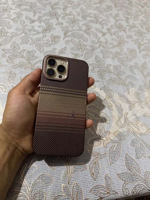 Iphone 13 pro max gold svet 90 emkost — фото 1