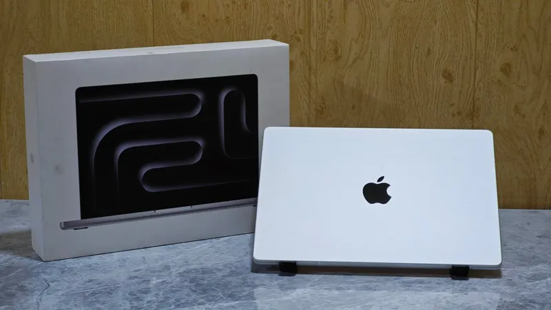 Ноутбук Apple MacBook Pro 2