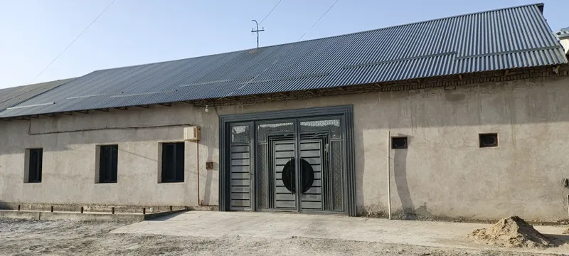 Уй сотилади 5 микрорайон кирпичка