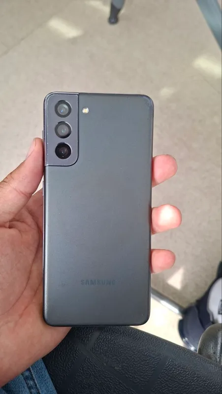 samsung S 21 5g+ sirochna sotiladi