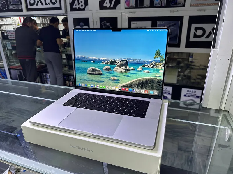 MacBook Pro (2021) 2