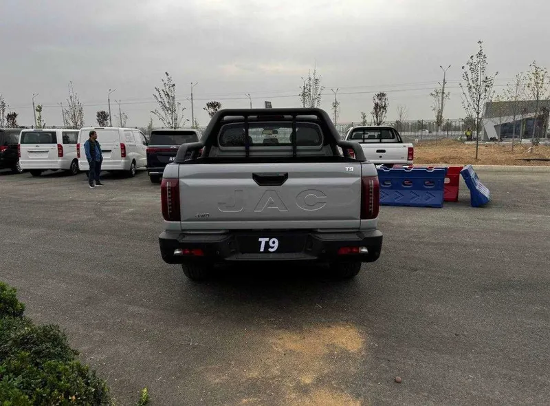 JAC T9 Lakshriy yuqori texnologiya 3 JAC T9 Lakshriy yuqori texnologiya 3