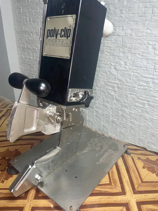 Клипсатор Poly-Clip SCD 700 1 Клипсатор Poly-Clip SCD 700 1