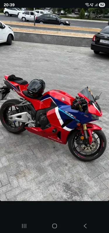 Honda CBR 600 RR 2015 — фото 7