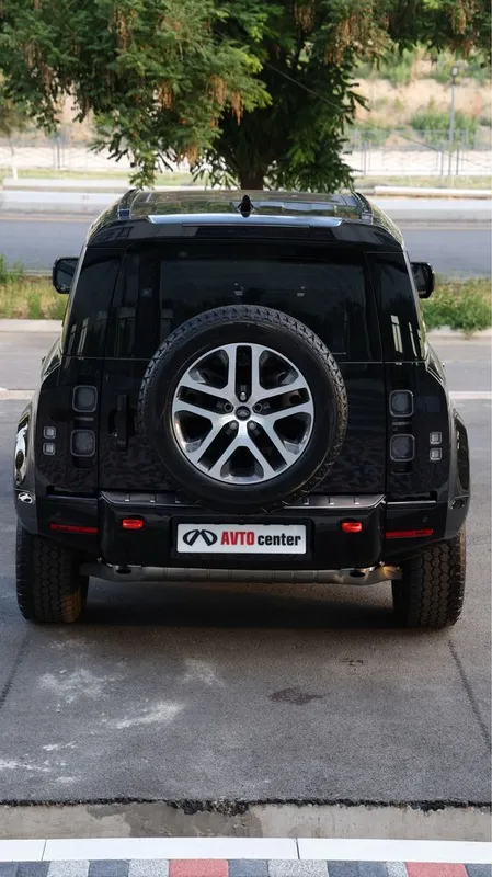 Land rover defender X — фото 1