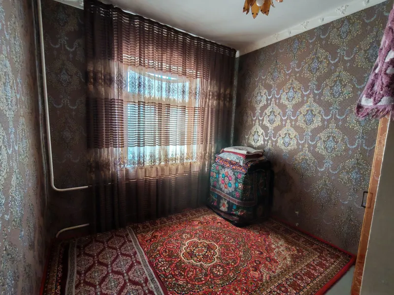 Продаётся 3 комнатная квартира в районе 5/1 — фото 1
