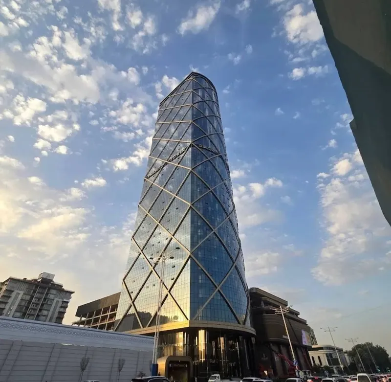 Продаётся нежилое помешения на Пирамид товер 15 этаж