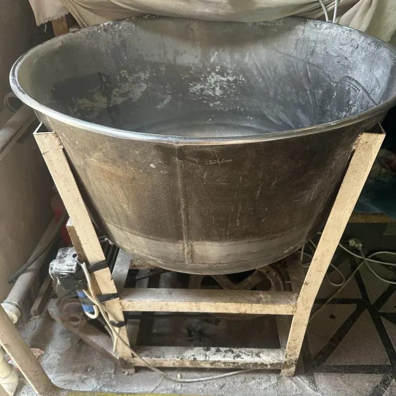 Mishalka xamir qoradigan 50 kg li
