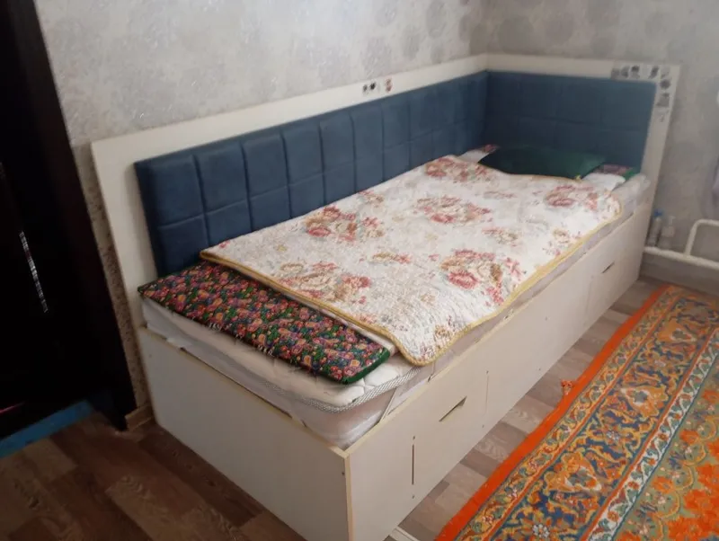 мебель 2 комплект сатылады 2 диван 2 шкаф сабак таярлайтын стор