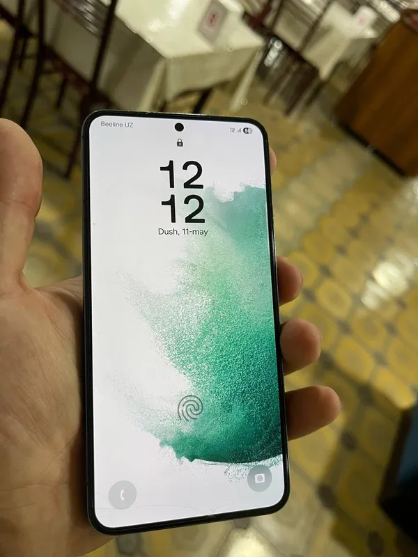 Samsung S22