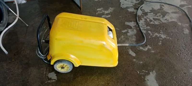 Karcher aparat sotiladi ishlashi yaxshi holati yaxshi — фото 2