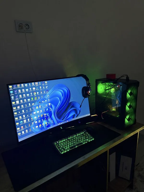 Kuchli Gaming Ish uchun Kompyuter