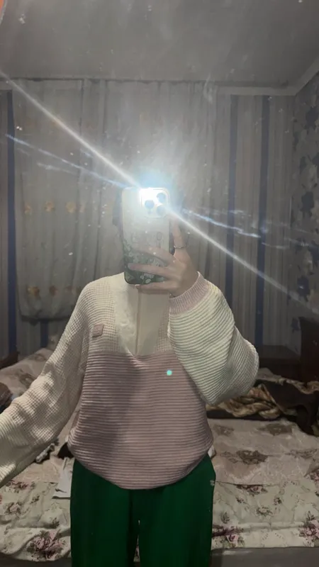 Kappa brendidagi pushti jemper, o‘lchami S 2 Kappa brendidagi pushti jemper, o‘lchami S 2