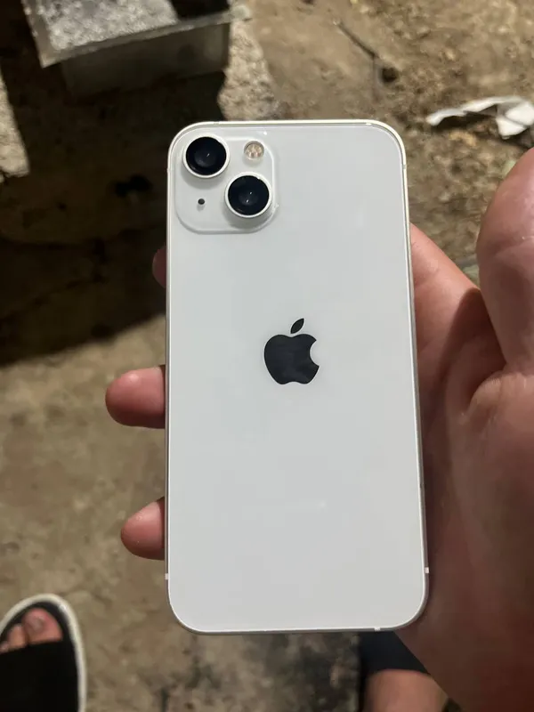 iPhone 13 3