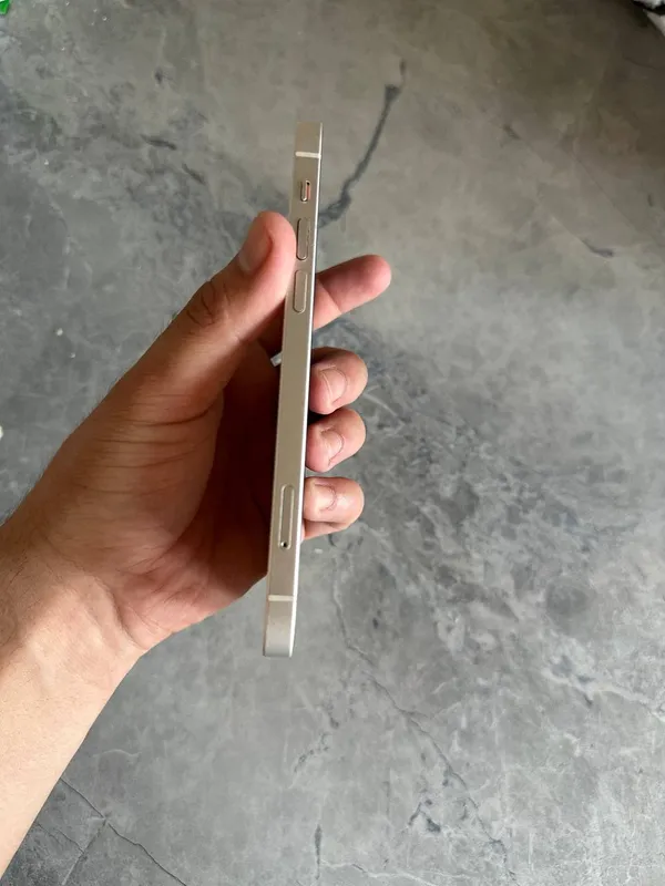 Iphone 12 sotiladi bepul 2