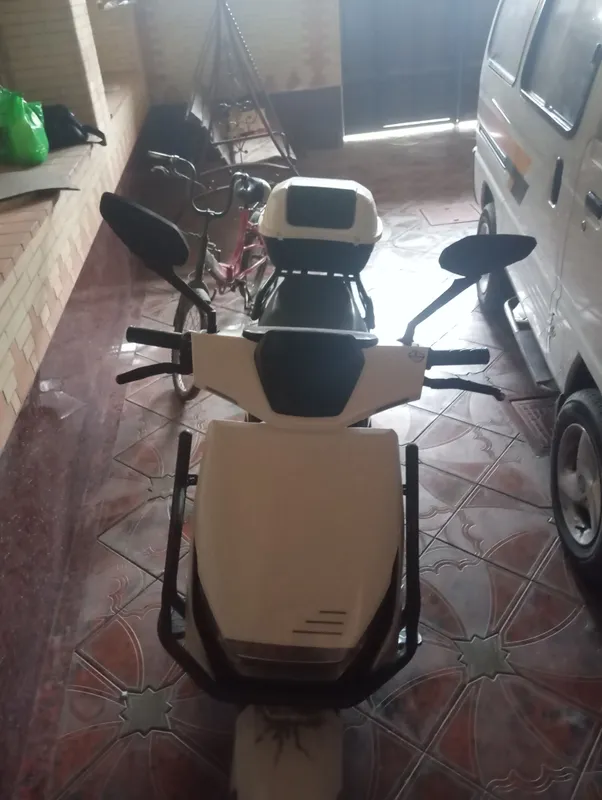 Skuter 80 ga chiqadi narxi 4 million kami bor — фото 1