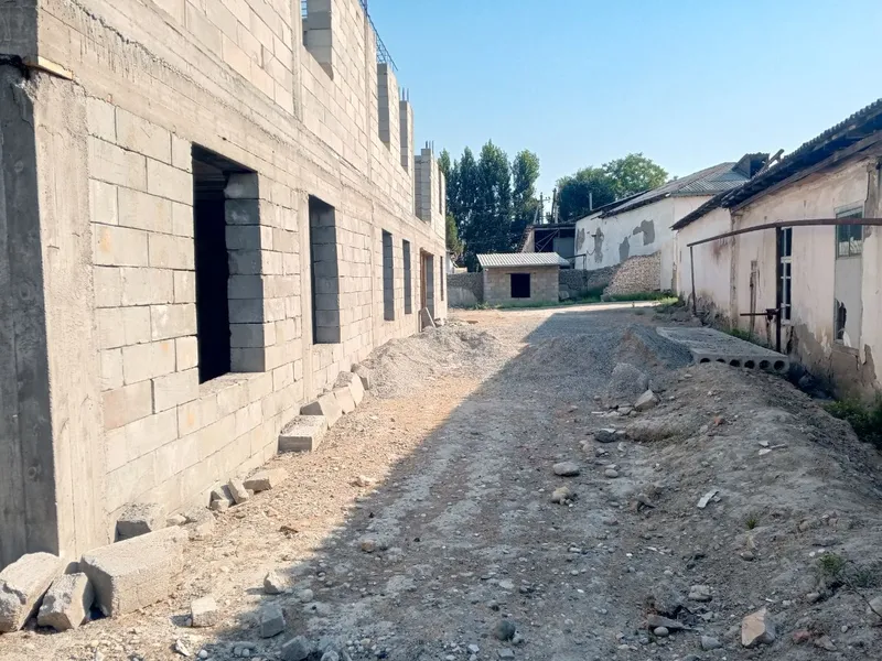 Боғча қуриш учун битмаган бино ва ер майдон 2 Боғча қуриш учун битмаган бино ва ер майдон 2