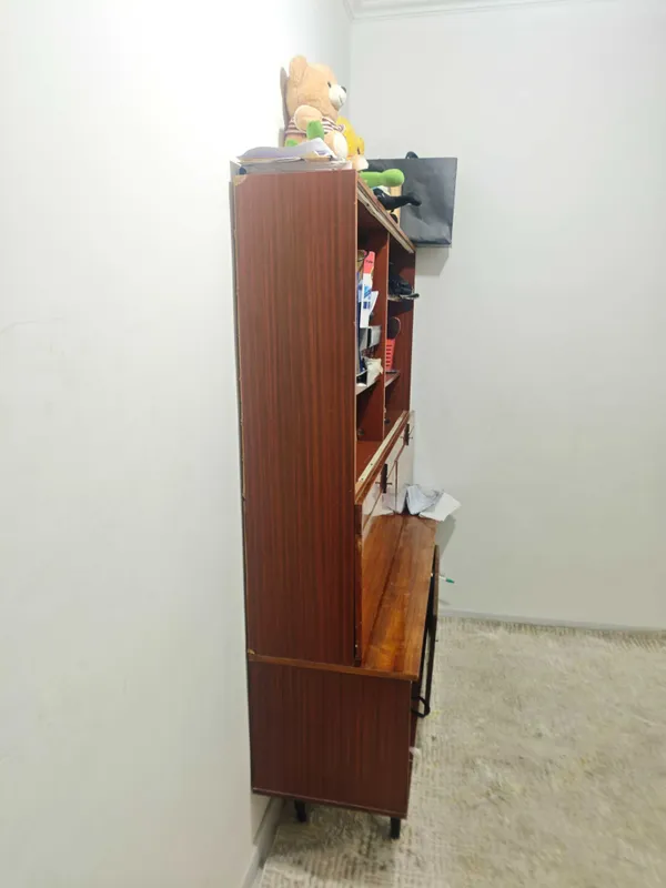 Shkaf tekinga beriladi faqat bugun oganga 1