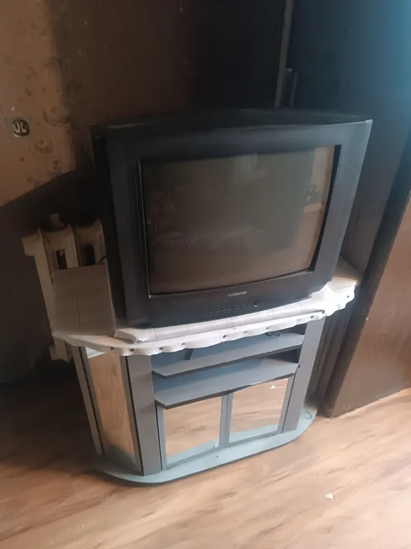 телевизор