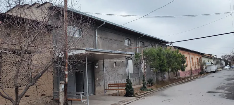 Частный дом на 9 соток Юнусабадский р. Хасанбай