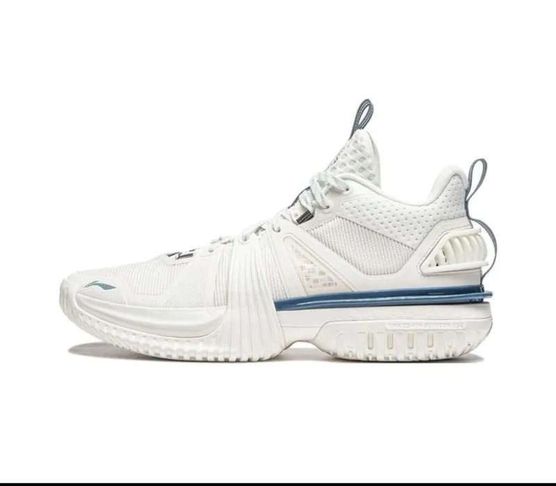 На заказ игровые кроссовки от компании Li-Ning