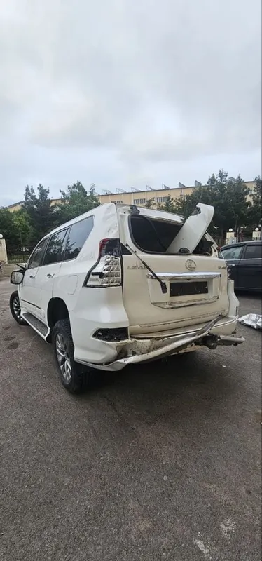 Lexus Gx 460 Full 2016 yil avarenny — фото 1