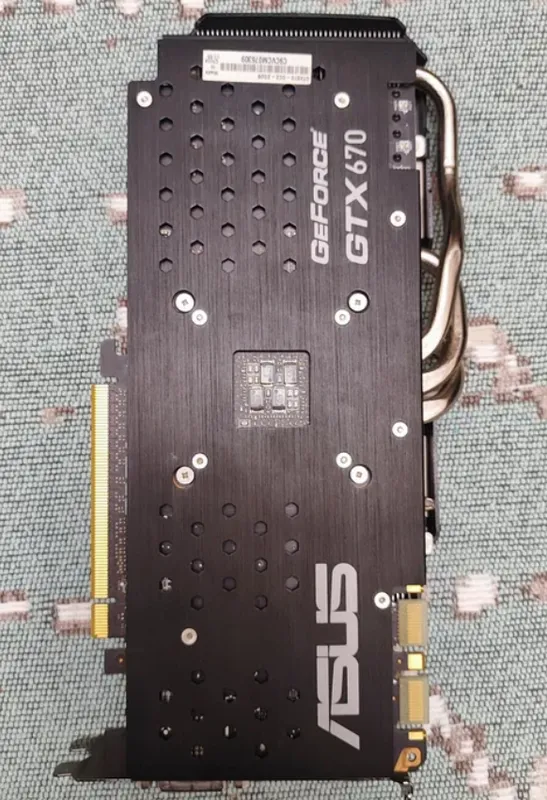ASUS GTX 670 2gb DirectCU ii oc 2