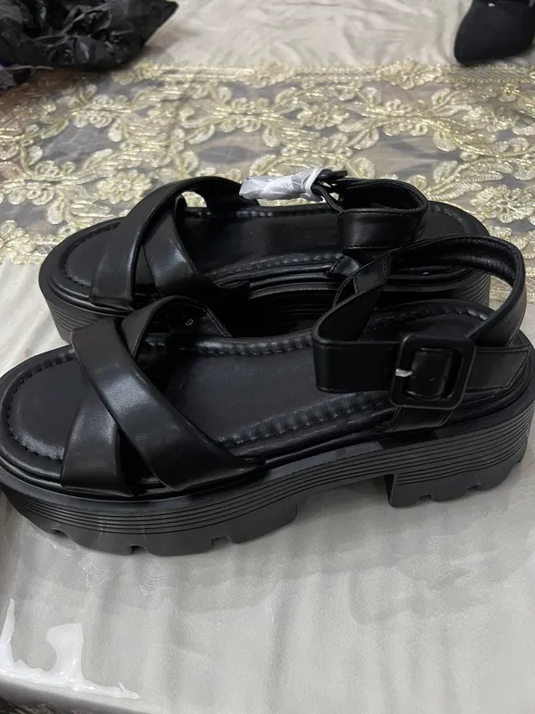 Продаются босоножки 3 Продаются босоножки 3