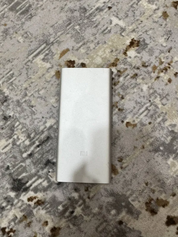Deyarli yangi mi powerbank 10000 sotiladi 2 Deyarli yangi mi powerbank 10000 sotiladi 2