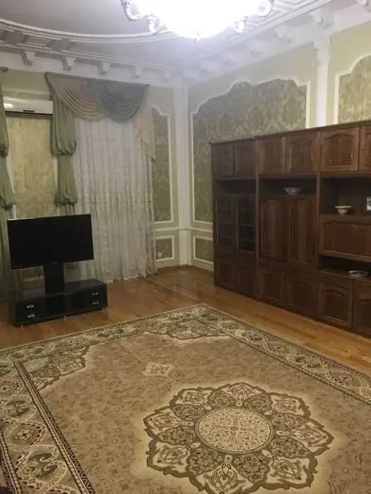 Новомосковская Евродом 4-соток в Центре, можно под Офис богатый Лофт — фото 2