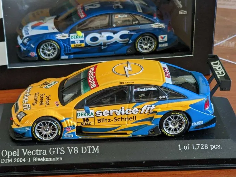 Коллекционные модели в масштабе 1:43 2