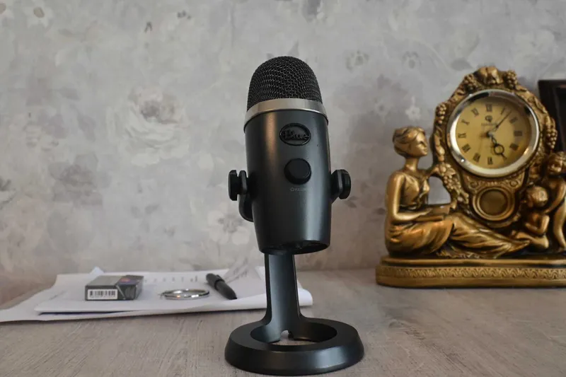 Микрофон Blue Yeti Nano 1