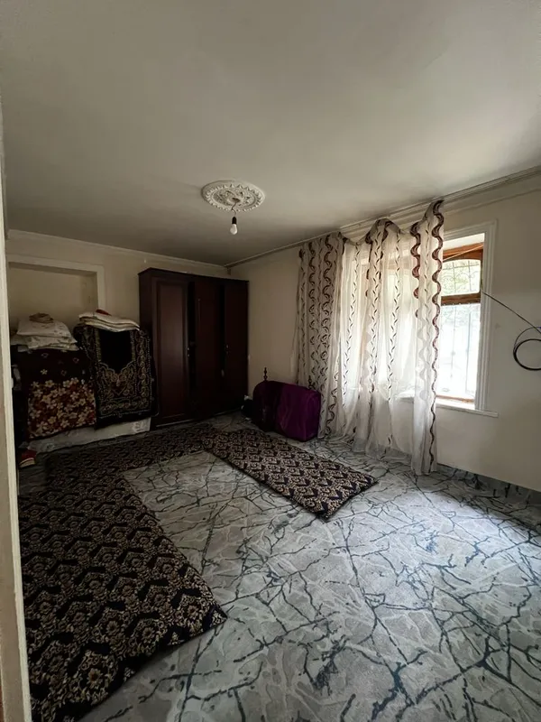 Uy sotiladi 51kv 2 xona xovlisi bln Uy sotiladi 51kv 2 xona xovlisi bln